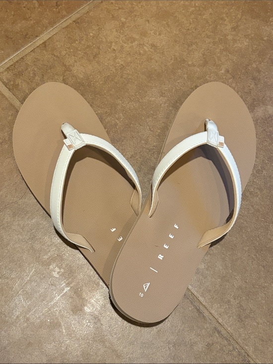 Reef Shoes - Reef Women's White Strap Tan Footbed Sandals